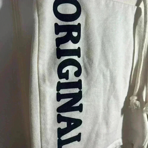 Mickey Mouse ivory shorts XL (15-17). Disney heavier weight cotton/polyester - Picture 4 of 9